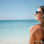 beach-brunette-girl-5360